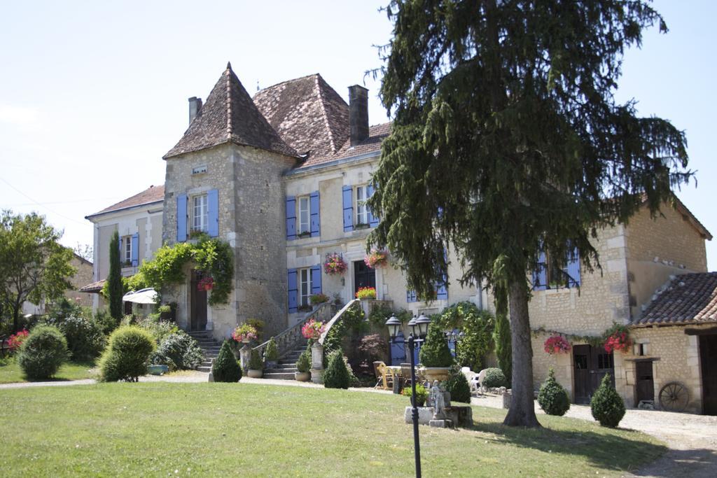 Manoir La Breuille Bed and Breakfast Montmoreau Exteriör bild